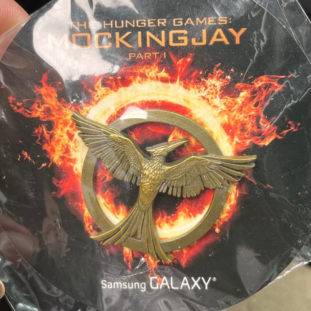 Rare The Hunger Games Mockingjay Part 1 Samsung Galaxy Promotional Pin Bronze